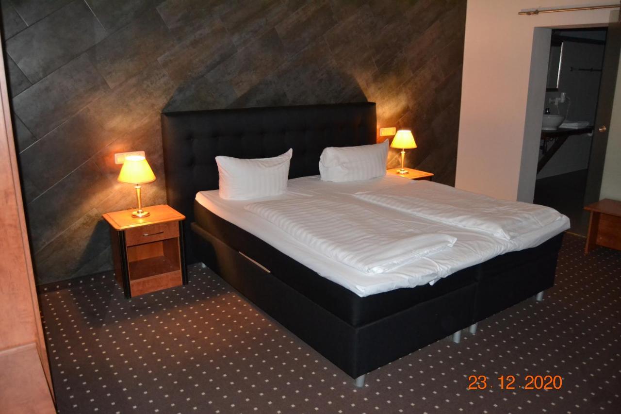 Hotel Zeil Francfort-sur-le-Main Extérieur photo