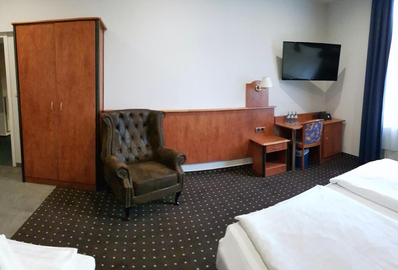 Hotel Zeil Francfort-sur-le-Main Extérieur photo