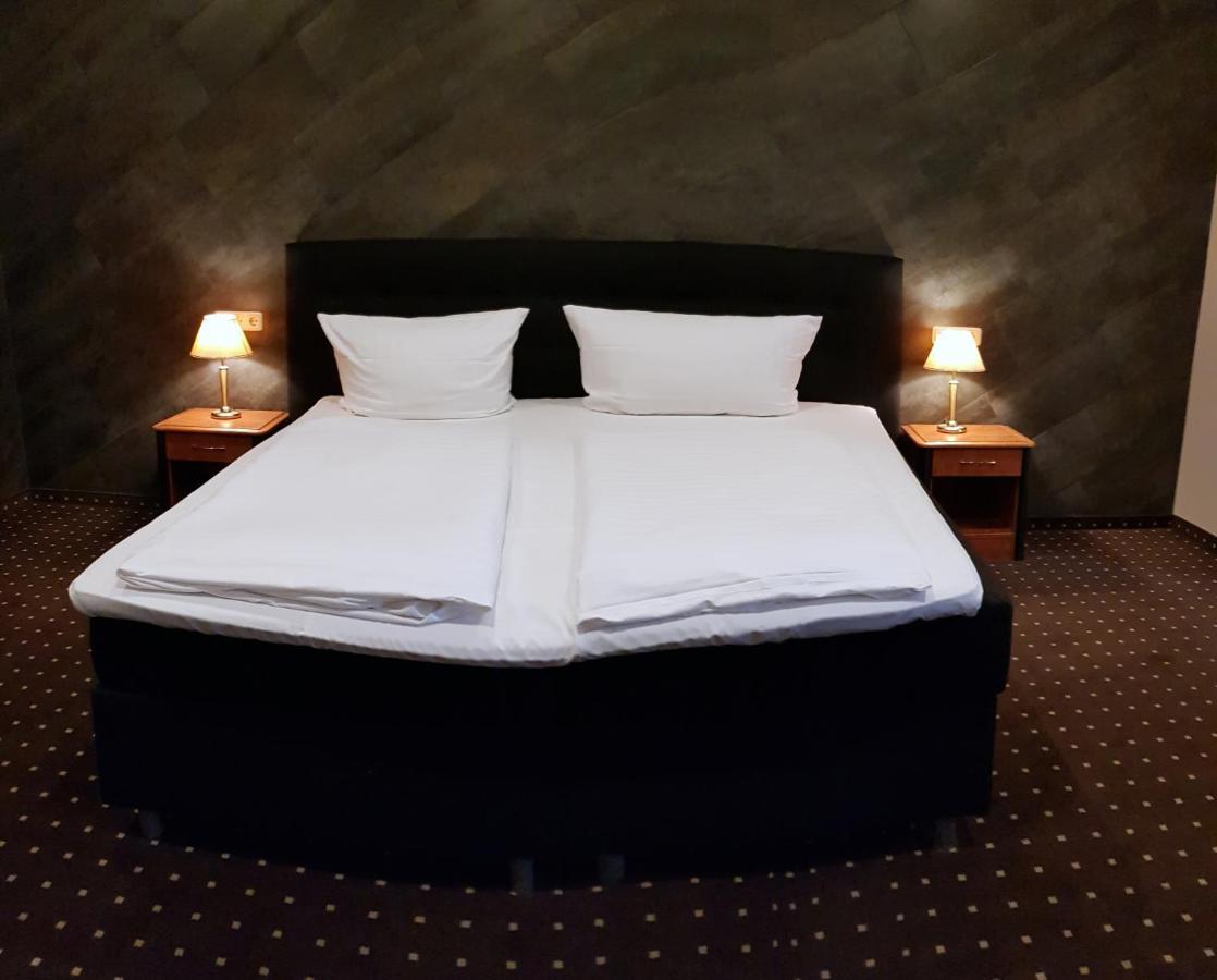 Hotel Zeil Francfort-sur-le-Main Extérieur photo