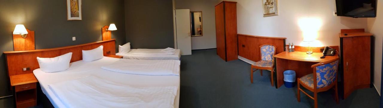 Hotel Zeil Francfort-sur-le-Main Extérieur photo
