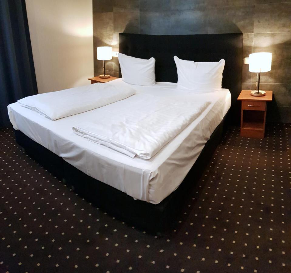 Hotel Zeil Francfort-sur-le-Main Extérieur photo