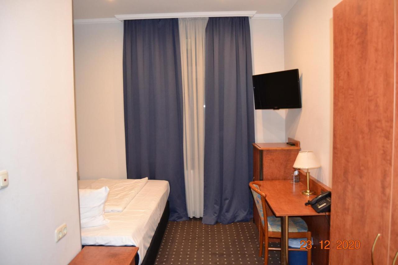 Hotel Zeil Francfort-sur-le-Main Extérieur photo