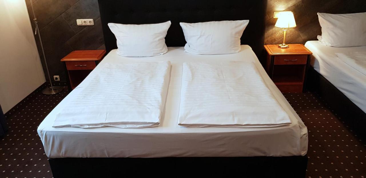 Hotel Zeil Francfort-sur-le-Main Extérieur photo