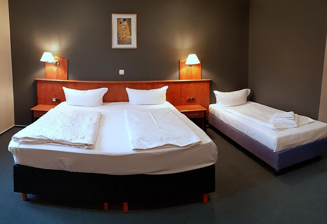 Hotel Zeil Francfort-sur-le-Main Extérieur photo