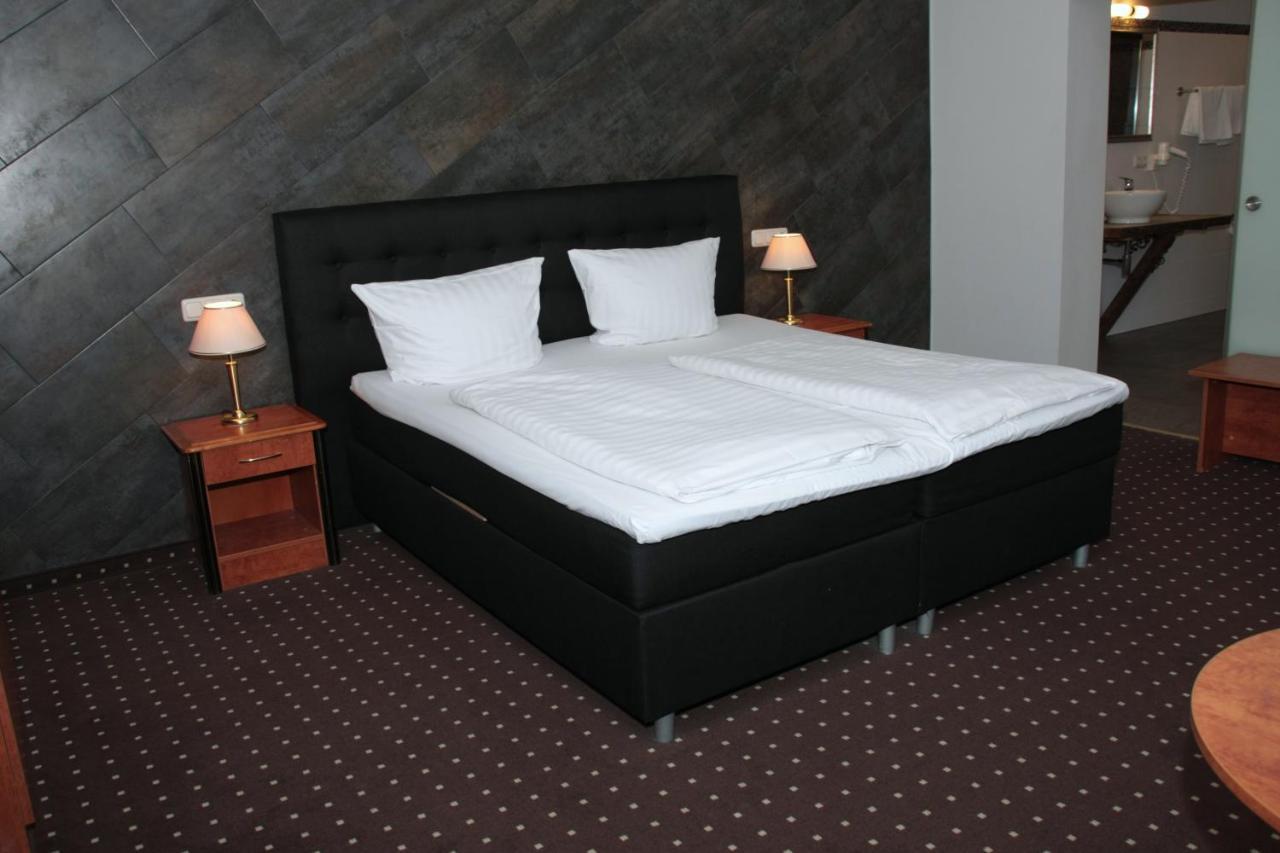 Hotel Zeil Francfort-sur-le-Main Extérieur photo