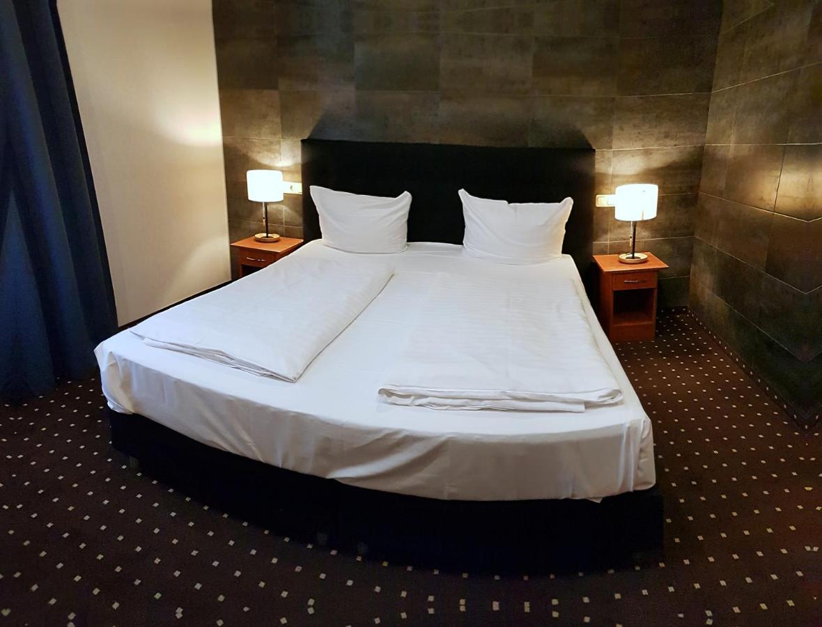 Hotel Zeil Francfort-sur-le-Main Extérieur photo