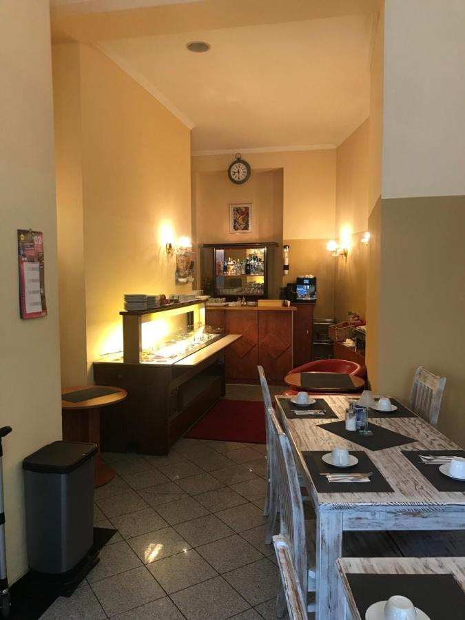 Hotel Zeil Francfort-sur-le-Main Extérieur photo