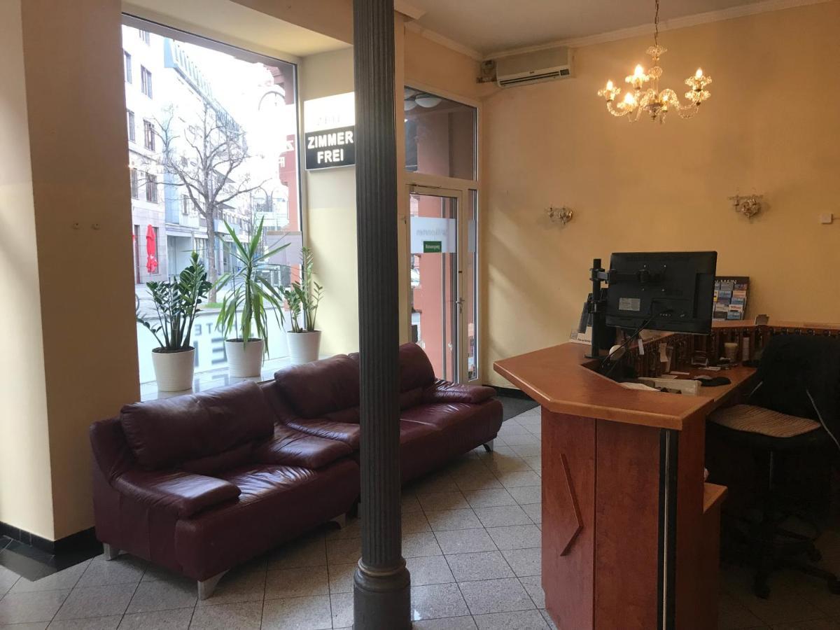 Hotel Zeil Francfort-sur-le-Main Extérieur photo