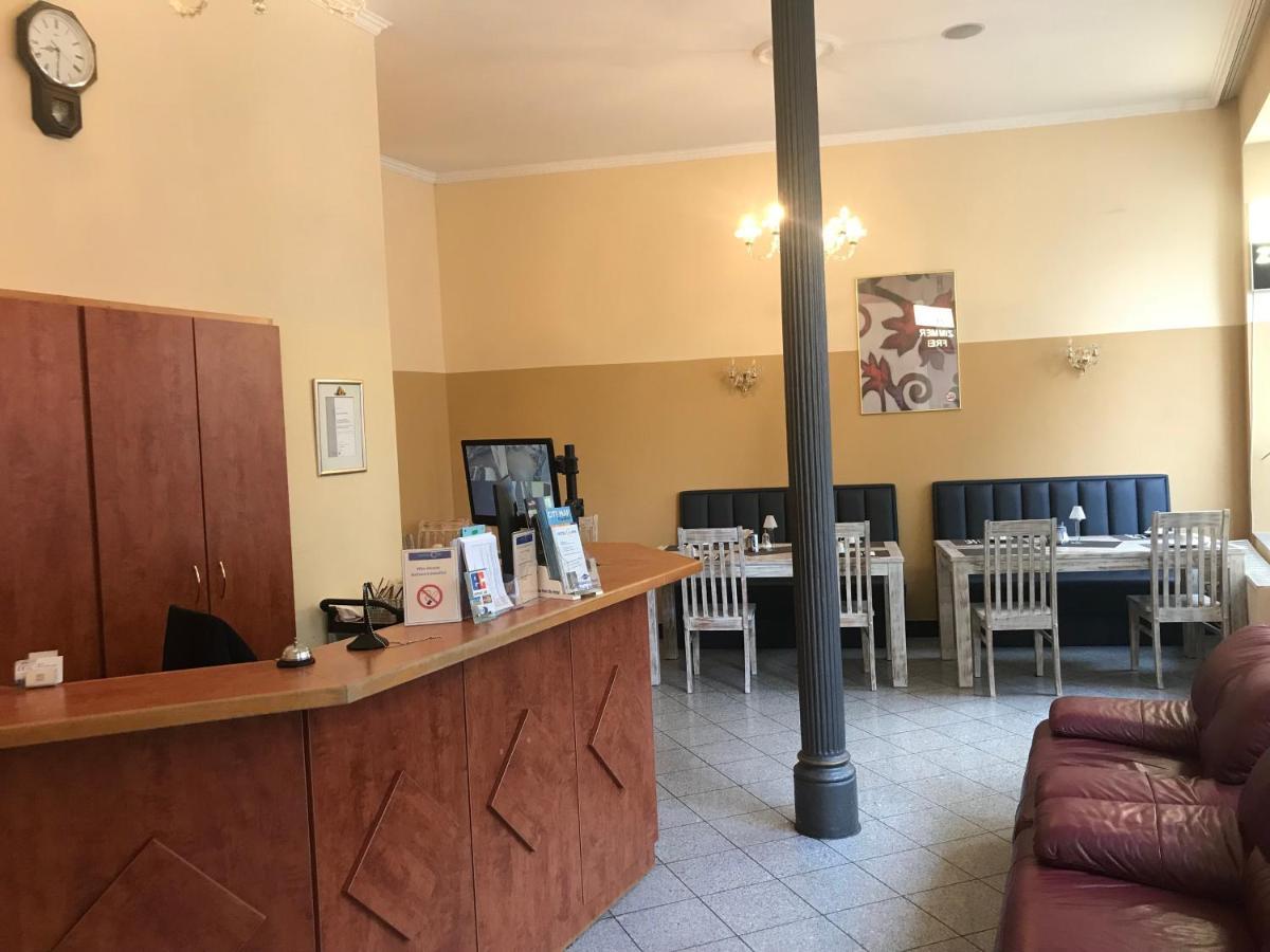 Hotel Zeil Francfort-sur-le-Main Extérieur photo