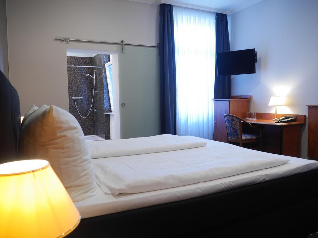 Hotel Zeil Francfort-sur-le-Main Extérieur photo
